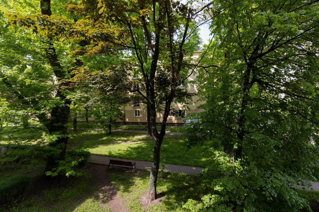 Bright Apartment Wola Near Metro Station By Noclegi Renters Warszawa Exteriör bild